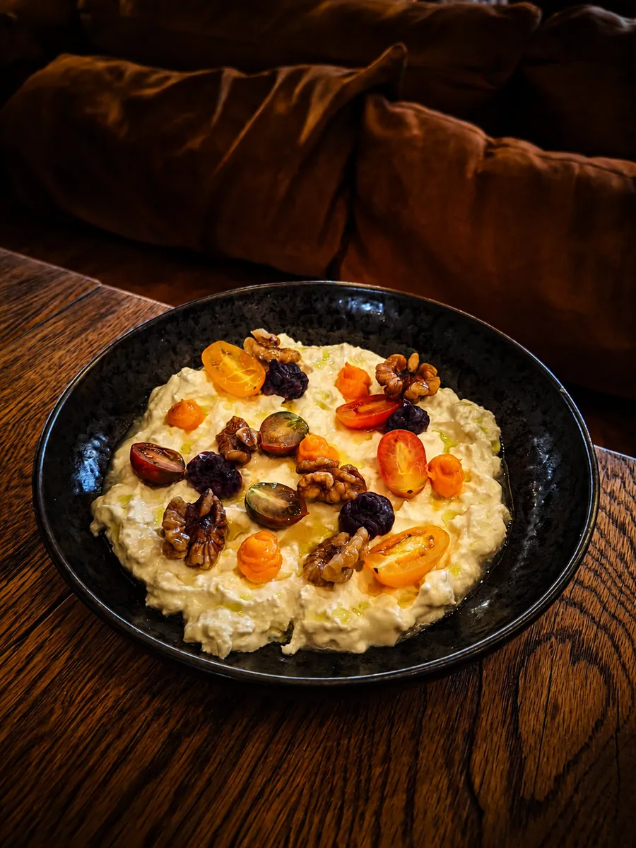 Risotto with nuts and confit tomatoes at Nômadâ, Barrio Salamanca